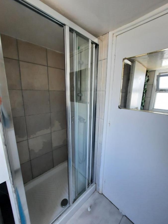 Sea-Esta Seaview Apartment, 200 Meters To The Beach Ларнака Экстерьер фото